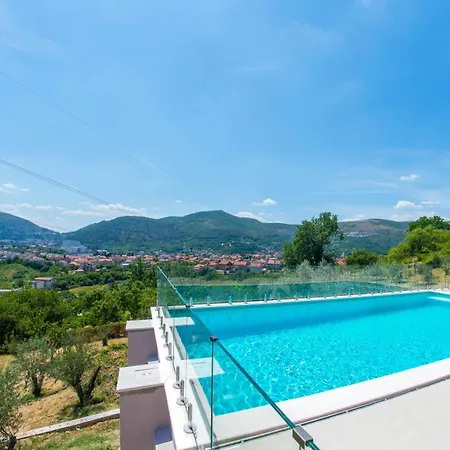 Panorama Olive Hill *